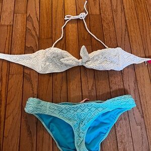 Vintage 2000s Victoria Secret Blue and White Crochet Bikini Set